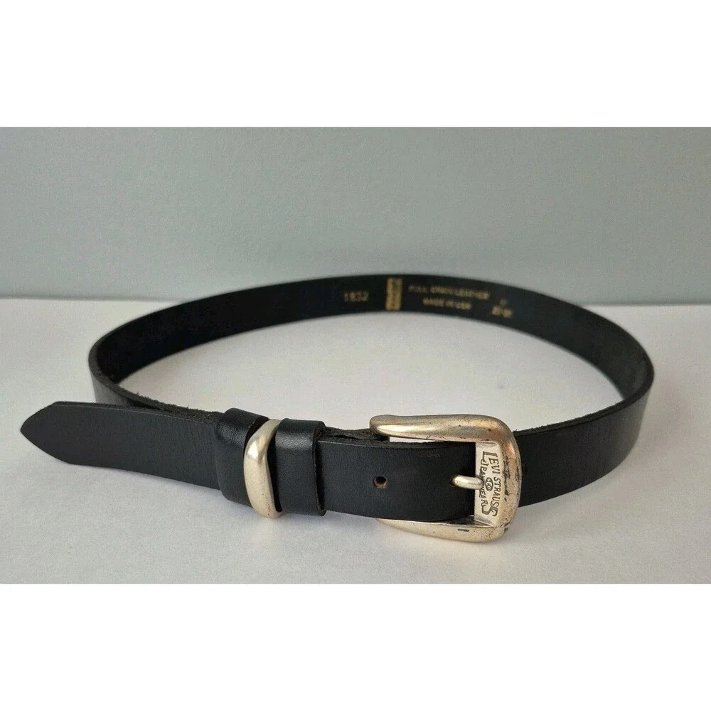 Levis Strauss Black Full Grain Leather Silver Buckle Adjustable Belt Kids Medium